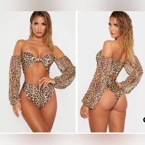 NWT: PRETTYLITTLETHING Leopard Puff Sleeve Strapless Bikini Top